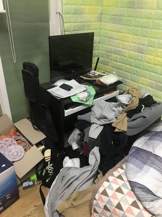 그리고 내일 청소를 할 화장대랑 컴퓨터 책상