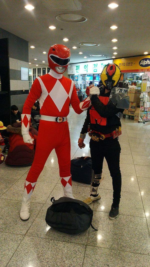 2코에서 가면라이더와 지구를 지켰다