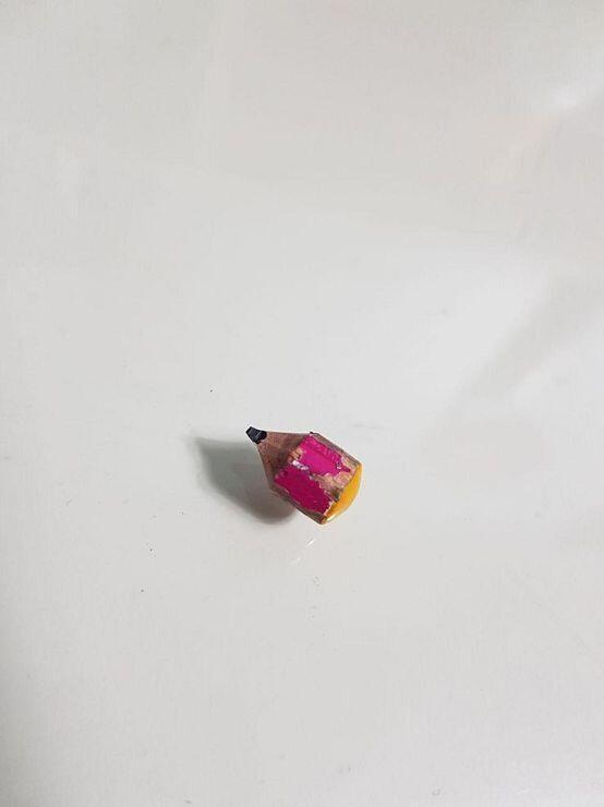안녕 여러분 다시 한 번 오랜만이에용 스레주는 리퀘를 한번에 다 그려가지고 오려고 해서 시간이 좀 걸렸어용 자.. 몽당연필의 근황인데 사진을 보