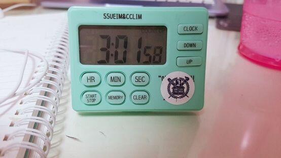 그렇게 공부를 하겠다고 했지만 잤고 잤고 또 잤다 ㅋㅋㅋㅋ... 부산교육청에게 개털릴 준비중인 자벌레 한 마리 추가요...