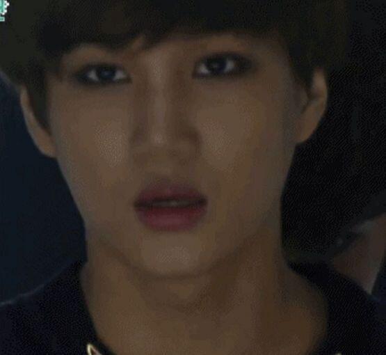 김종인 카이!! 2012년 12월 29일 sbs 가요대전 sm 스펙트럼 보고 빠짐 진짜 몇초 안나왔는데 보고 한눈에 반함 이씽이랑 종인이 돌출무