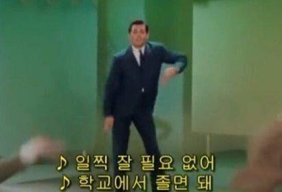 >>171 학교에서 자면 되는데 zzz(´-ω⊂゛)