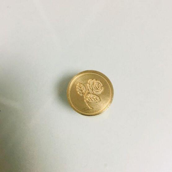 일단 내가 사온물품 올릴게! 도장하고 왁스하고 글씨쓸때 쓸 펜! 그리고 예쁜 편지지가 없어서 원고지에다가 쓰기로 했어...ㅠㅠㅠㅠ