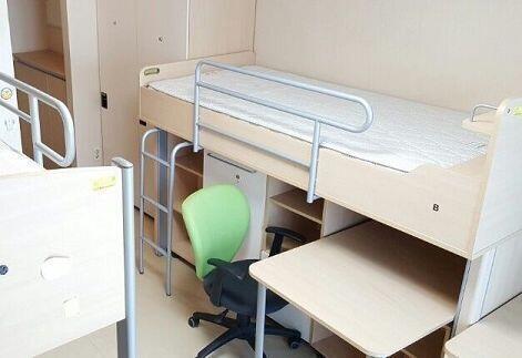 당시 쓰던 침대랑 똑같은거 찾았다! 이런거 막올려도 되는건가... 대충 자르긴 했는데 혹시 안되는거라면 누군가 말해주라ㅜ 삭제방법도 같이 알려주