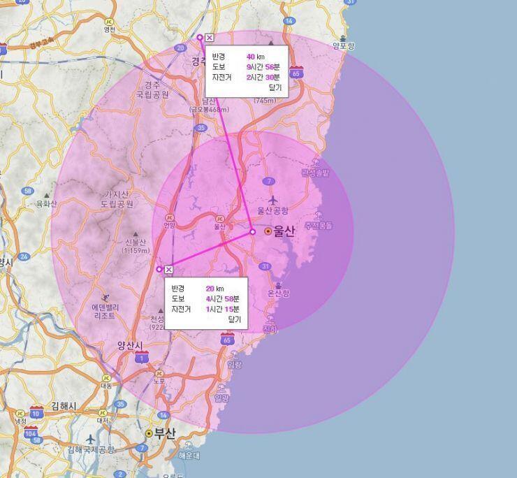 요거는 울산광역시청에 핵 1기가 명중했을 때 피해반경이 20km일 때와 40km일 때를 가정해 본 거. 여기에서의 '피해'란, 폭발 시의 엄청난