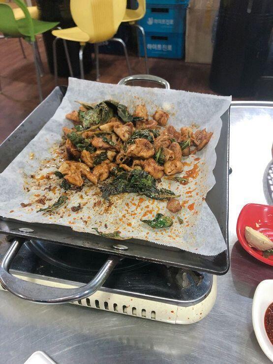 헉..헉 배불러... 사라지지않아