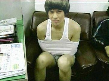 뭔데???