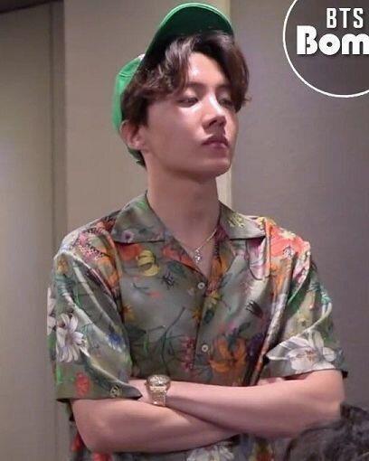 난 일주일 7일 동안 한명씩 돌아가면서 판다 오늘은 쩨이호옵