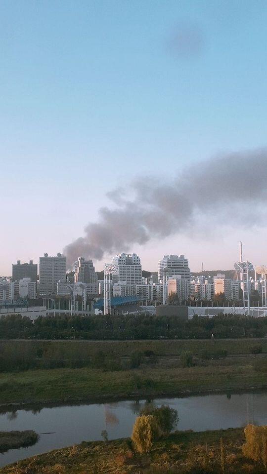 저쪽만 먹구름인지연긴지..