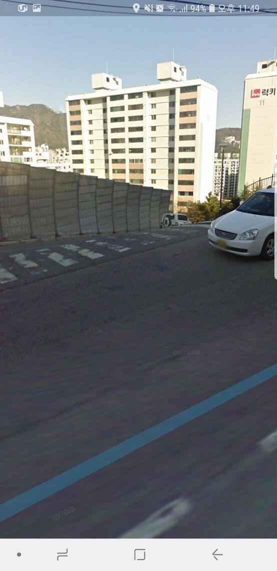 여기가 내가 학교에서 집으로 가는길이야
