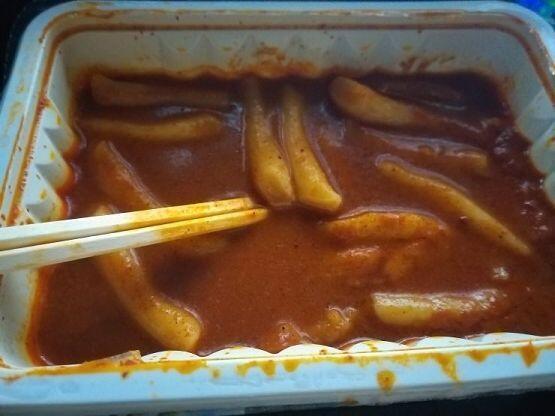떡볶이 중순맛.....인데 엄청매워억!!