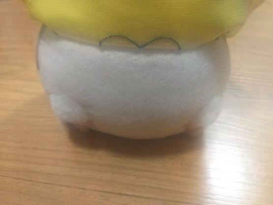 애착이나 따로 갖고 노는건 아니고 tv옆이나 에어컨 위에 올려두는 장식용같은 개념이지만 초등학생 1학년때 그때쯤에 인형뽑기로 엄마가 뽑으셨는데