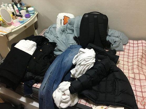 옷을 갈아입었더니 더 난리남 치운닷
