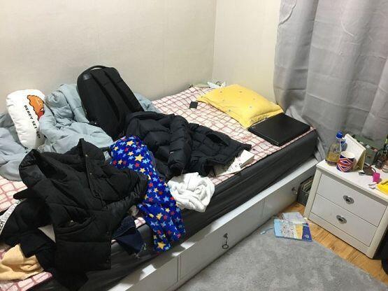 침대랑 협탁 난리남