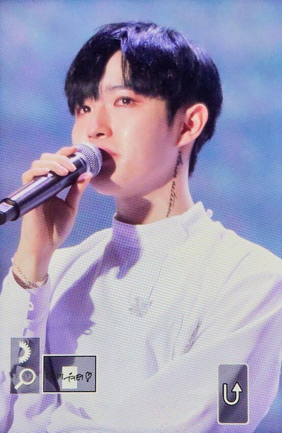 울 재환이 좀 봐주세요ㅠㅠ김짼 사랑해ㅜㅜ