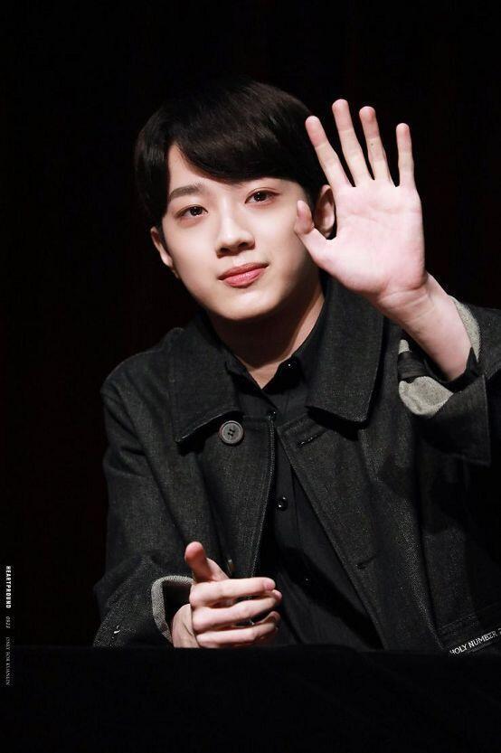 워너블 많은것같아서 행복하니까 린린이도 올리고갈게 ㅎㅎ