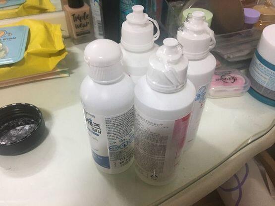 얘는 왜 네개나 있는거야 다 렌즈액인데 슬라임 안만듬