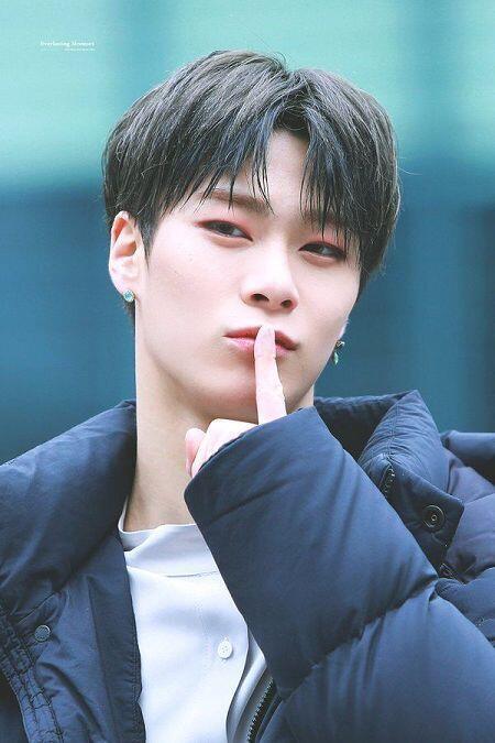 아스트로 문빈 어때 ㅠ 우리 멍냥이ㅠㅠ 고양이랑 짱 똑같이 생겼엉! 착하게 생겼고 진짜 착해 젠더리스한 마인드가 너무 좋아 ㅠ 지금은 시간이 없