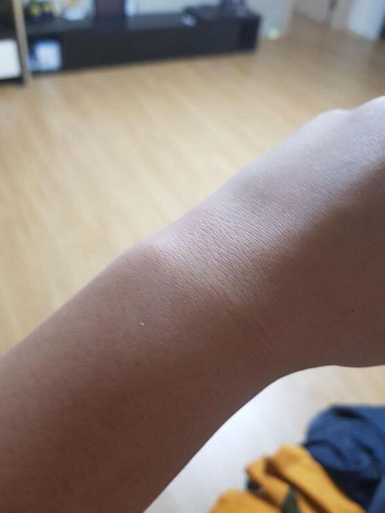 밑에 옷은 못본척 아부지 옷임