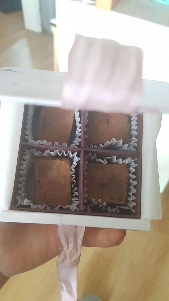 인코는 내가 좋아하는 치느님으로! 오늘이 발렌타이 데이잖아, 그래서 짝녀한테 방학인데도 불구하고 초콜릿을 교환하자고 했어. 나는 이번에 파베초콜