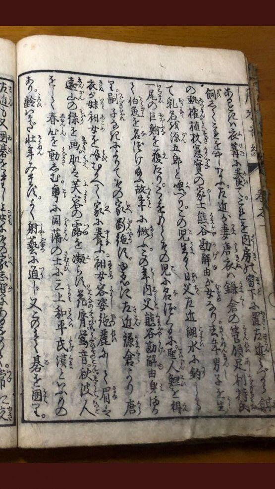 안녕. 오랜만이야. 반년만이네. 오랜만에 기억이 나서 들어왔어. 기억해주는 사람 있으려나 모르겠네. 그간 참 많은 일이 있었어. 너무 많은 일이