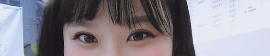 눈화장 예쁘게 해도 셀카찍으면 안나와 ㅠㅠㅠㅠㅠ 현미경 가지고 와..... 나는 반짝이 좋아해
