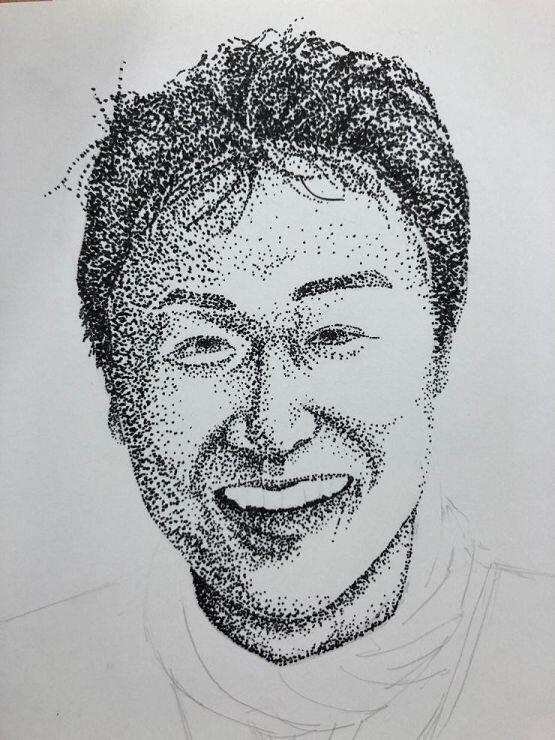 왔 존잘릠들밖에 안계셔서 드랍하기 쪼꼼 부담스러워..!! 음..첫번째껀 학교 수행평가에 좋아하는분 점묘화로 그리는거였는데 머리카락 완전 야매로 