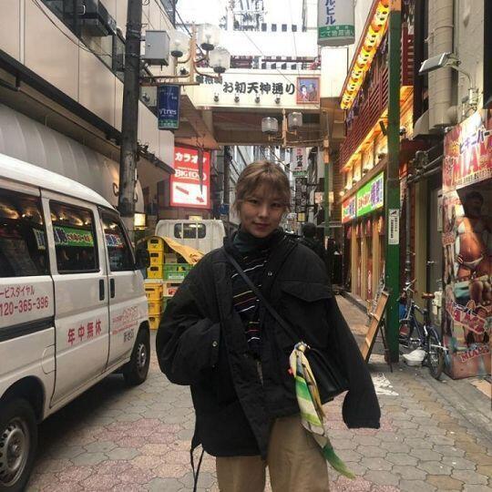 사복 센스 진짜 장난 없어... 신인때도 사복 잘 입는다고 돌아다녀서 연관검색어에도 많이 떴어