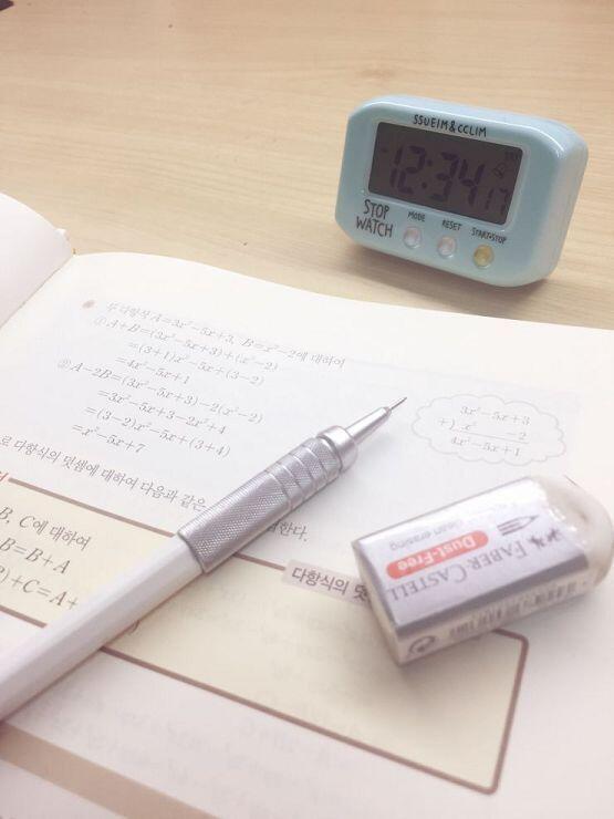 오늘의 공부 인증! 난 졸려서 잘께 안녕 모두들 굿밤! (。-ω-)zzz