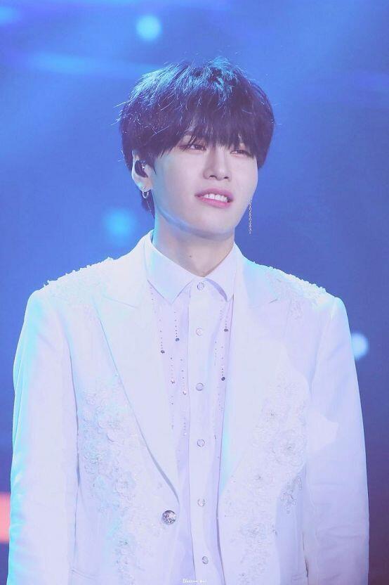 이거 보고가ㅠㅠㅠㅠㅠ 어제 어썸라이브 봤니? 나 너무 행복했어ㅠㅠㅠ