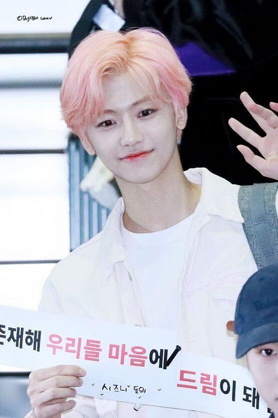 >>103 >>116 세상에 재민이로 입덕했다가 올팬되는 경우가 나 말고 많구나 다들 아이돌 인생 n회차 팬사랑이 엄청나고 웃는 입이 세젤예인