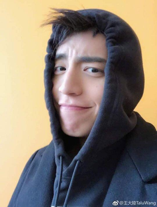 그저 왕대륙...