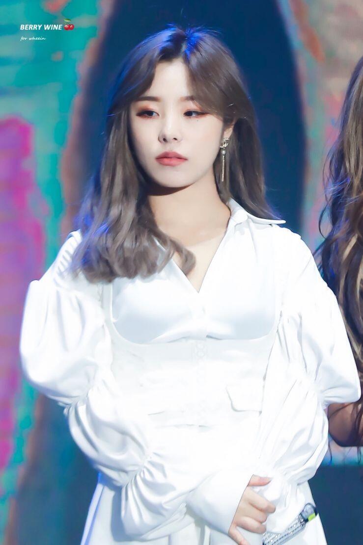웨 ... 웨 휘인 안해요??? ㅠㅠㅠㅠㅠㅠㅠㅠㅠㅠ 앓다죽을 정휘인 ㅠㅠㅠㅠㅠㅠㅠㅠㅠ
