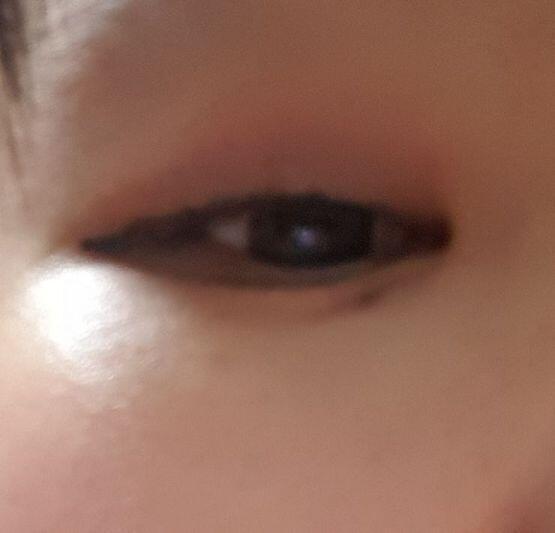 >>36 따라해봤는데 뭔가 엄청 삐뚤빼뚤하게된다 난..그래도 느낌은알것같아 조언진짜 고마워 도움많이되었어 더 노력해볼게 화장개어렵당ㅜㅜ