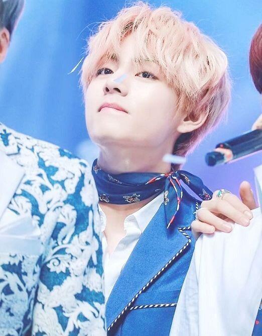 방탄 뷔 인스타에 있는 사진