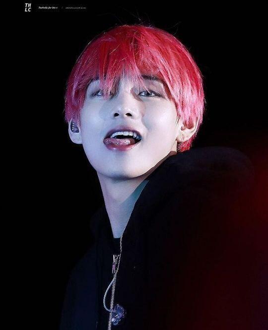 방탄 뷔 인스타에 있는 사진