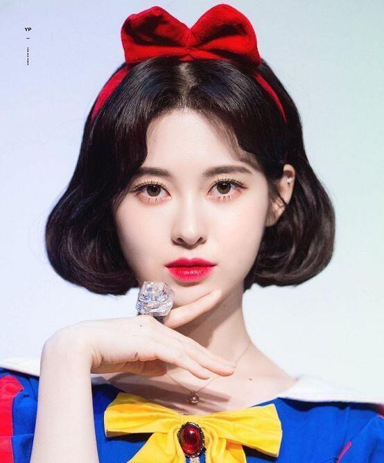 완전예쁘지않니ㅠㅠㅠ 아이린 맞먹는 수준 아니냐........?