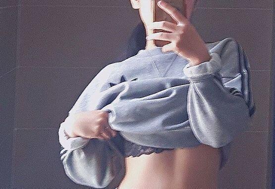 복근 비슷한 것도 생겨 이거 빼고 운동 안하고 식단 관리 안했오