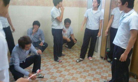 이게 형 학교생활이다 애들 모아서 잡으러 가기전에 알아서 눈치껏 조심해라 IQ추적하면 너 어디사는지 다 나온다 즉당히해라~~