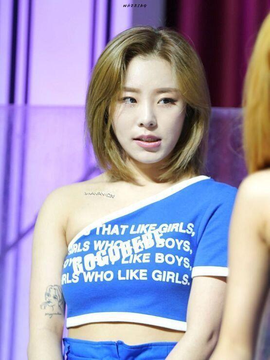 꺄아아아악 우리 믿듣맘무 비글미 터지는 우리 마마무 좀 봐주세요ㅜㅠㅠ 하...진짜 실물영접하면 미쳐요 진짜 이쁘고 잘생겨서 욕나오고ㅠㅠ 얼마전에