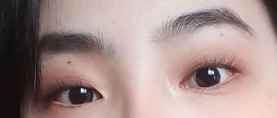 지금보니까 눈썹이 짝짝ㅇㅣ네ㅋㄱㄱㅋㄱㅋ