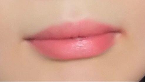 밝은 코랄