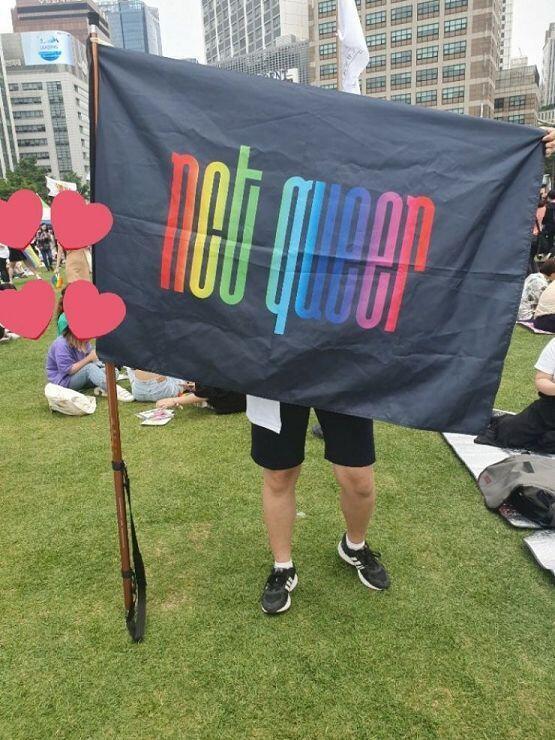 https://mobile.twitter.com/NCTsmtown_QUEER 엔시티? 거기쪽 팬덤에 트페미라던지 이상한 팬 많다던데 저 짤보면
