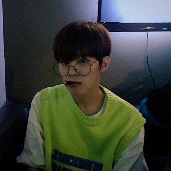 심각하게 잘생겼다 우석아 사랑해ㅣ