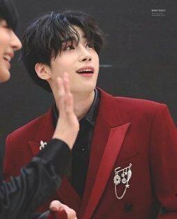 한승우 뽑아줘 ...ㅠㅠㅠㅠ 진짜 실력파야 꼭 뽑아줘 !!
