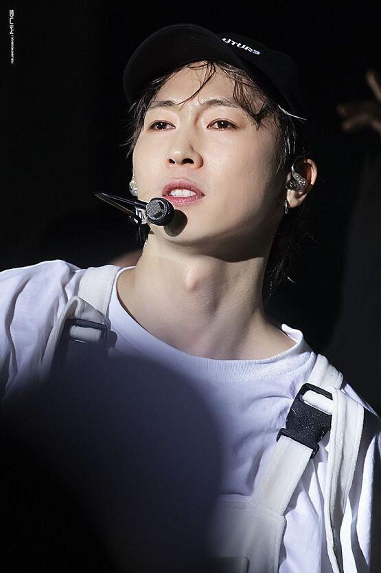 에쵸티 장우혁 42살의 잘생김
