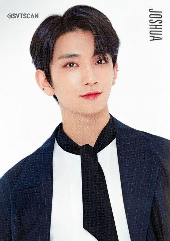 정한.. 정한이 장발때도 봐줘.. 지금은 짧은데 다시 기르는거 같아.. 그리고.. 그의 친구 세븐틴 조슈아.. 너무.. 이쁘고.. 내최애.. 나