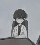 최애 이 짤... 너무 귀여워... 머리 덥수룩? 한 것도 사랑스럽고 팔 한 짝 올린 것도 귀엽고....셔츠 꼭 다 채운 것도 귀엽고... 진짜