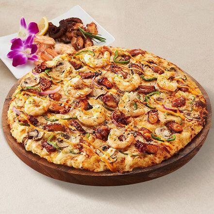 그럼 나는 피자를 좋아하니까 피자 사진 올려두고 갈게 다들 피자길만 걸어!! 🍕
