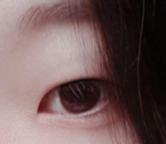 원래 눈이랑 찝어서 3초 유지시킨 유쌍 눈